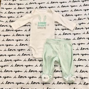 “Somebunny Loves Me” Baby Outfit